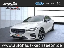 Crystal white (metallic) Gebraucht 2023 Volvo S60 Ultimate Limousine | 34.450 € (Fairer Preis)