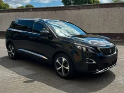 Schwarz Gebraucht 2018 Peugeot 5008 Allure Van / Kleinbus | 19.400 € (Superpreis)