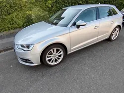 Silber Gebraucht 2013 Audi A3 Sportback Ambiente Limousine | 8.900 € (Guter Preis)
