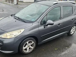 Grau Gebraucht 2009 Peugeot 207 Kombi | 1.300 € (Guter Preis)