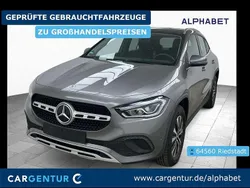 Mountaingrau Gebraucht 2023 Mercedes GLA180 Style SUV | 26.890 € (Superpreis)