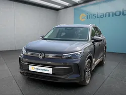Grau Gebraucht 2024 VW Tiguan SUV | 35.599 € (Guter Preis)