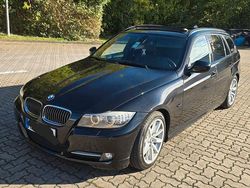 Schwarz Gebraucht 2011 BMW 320 Exclusive Kombi | 5.700 € (Etwas zu teuer)