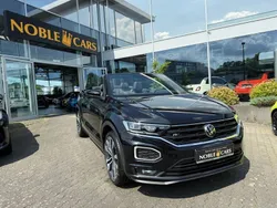 Deep black perleffekt (metallic) Gebraucht 2021 VW T-Roc Cabriolet R-line Cabrio | 28.290 € (Fairer Preis)