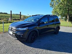 Schwarz Gebraucht 2022 Dacia Jogger Extreme Van / Kleinbus | 16.300 € (Guter Preis)
