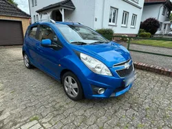Blau Gebraucht 2010 Chevrolet Spark Kleinwagen | 1.000 €