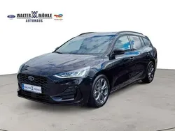 Obsidianschwarz metallic Gebraucht 2023 Ford Focus ST-Line X Kombi | 23.380 € (Fairer Preis)