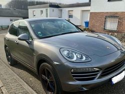 Grau Gebraucht 2010 Porsche Cayenne SUV | 13.200 € (Fairer Preis)