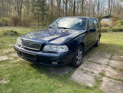 Blau Gebraucht 1997 Volvo V70 Kombi | 8.000 €