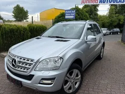 Grau Gebraucht 2011 Mercedes ML350 SUV | 11.950 €
