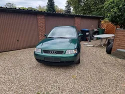 Grün Gebraucht 1999 Audi A3 Attraction Limousine | 2.490 € (Fairer Preis)