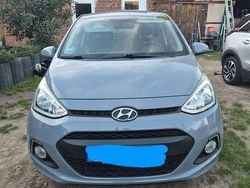 Grau Gebraucht 2014 Hyundai i10 Kleinwagen | 4.300 € (Superpreis)