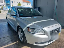 Grau Gebraucht 2011 Volvo S40 Business Edition Limousine | 3.500 € (Fairer Preis)