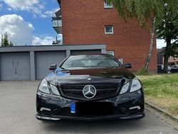 Schwarz Gebraucht 2010 Mercedes E500 AMG Coupé | 18.450 € (Fairer Preis)