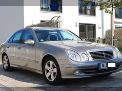 Silber Gebraucht 2004 Mercedes E200 Limousine | 7.000 € (Etwas zu teuer)