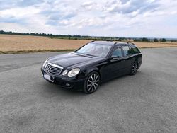 Schwarz Gebraucht 2007 Mercedes E220 Avantgarde Kombi | 6.500 € (Etwas zu teuer)