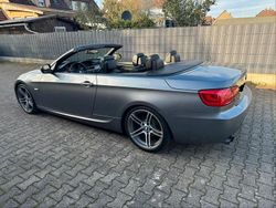 Grau Gebraucht 2011 BMW 325 Cabriolet Cabrio | 9.500 € (Etwas zu teuer)