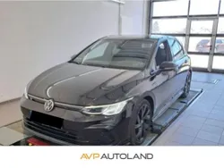 Deep black perleffekt (metallic) Gebraucht 2021 VW Golf VIII R-line Limousine | 22.730 € (Fairer Preis)
