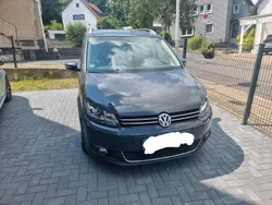 Grau Gebraucht 2015 VW Touran Van / Kleinbus | 8.500 € (Superpreis)