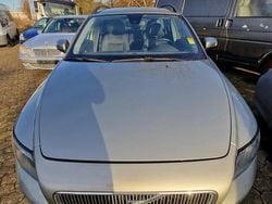 Grün Gebraucht 2006 Volvo V50 Kombi | 1.990 € (Superpreis)