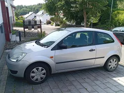 Silber Gebraucht 2005 Ford Fiesta Kleinwagen | 650 € (Guter Preis)