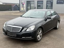 Schwarz Gebraucht 2012 Mercedes E200 Avantgarde Limousine | 6.950 € (Superpreis)