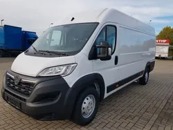 Weiß Gebraucht 2022 Opel Movano Selection Van | 33.497 €