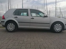 Grau Gebraucht 2000 VW Golf IV Trendline Limousine | 3.250 € (Fairer Preis)