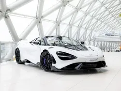Weiß Gebraucht 2022 McLaren 765LT Coupé | 539.949 €