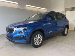 [8x8x] race blue metallic Neu 2025 Skoda Karoq Selection SUV | 31.989 € (Superpreis)