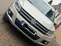 Silber Gebraucht 2014 VW Tiguan SUV | 10.500 € (Fairer Preis)