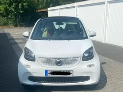Weiß Gebraucht 2018 Smart ForTwo Coupé Coupé | 12.900 € (Fairer Preis)