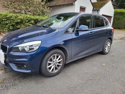Blau Gebraucht 2016 BMW 216 Active Tourer Performance Van / Kleinbus | 10.500 € (Fairer Preis)