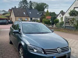 Grau Gebraucht 2011 VW Passat Kombi | 7.900 € (Fairer Preis)