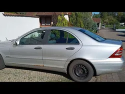 Silber Gebraucht 2002 Mercedes C200 Classic Limousine | 1.100 € (Guter Preis)