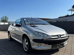 Grau Gebraucht 2002 Peugeot 206 Cabrio | 1.350 €
