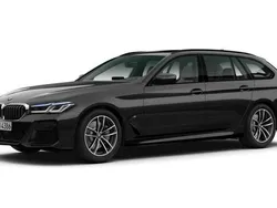 Schwarz Gebraucht 2022 BMW 540 Shadowline Kombi | 49.980 € (Etwas zu teuer)