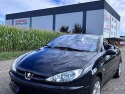 Schwarz Gebraucht 2004 Peugeot 206 CC Cabrio | 2.350 € (Fairer Preis)