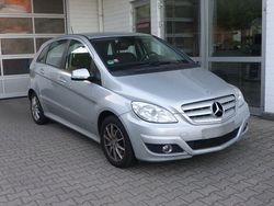 Silber Gebraucht 2010 Mercedes B180 Van / Kleinbus | 3.500 € (Fairer Preis)
