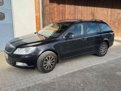 Schwarz Gebraucht 2009 Skoda Octavia Ambiente Kombi | 2.800 € (Guter Preis)
