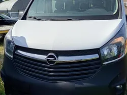 Weiß Gebraucht 2018 Opel Vivaro Van | 11.800 €