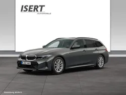 Grau Gebraucht 2024 BMW 320 M Sport Kombi | 49.900 € (Teuer)
