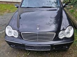 Schwarz Gebraucht 2004 Mercedes C200 Limousine | 980 € (Superpreis)