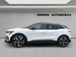 Weiss 369 + schwarz gne Gebraucht 2024 Renault Mégane IV Iconic Kleinwagen | 47.980 €