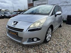Silber Gebraucht 2011 Peugeot 5008 Platinum Van / Kleinbus | 5.890 € (Fairer Preis)