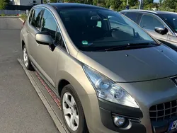 Grau Gebraucht 2011 Peugeot 3008 Premium Limousine | 4.800 € (Fairer Preis)