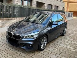 Grau Gebraucht 2016 BMW 218 M Sport Van / Kleinbus | 6.900 € (Fairer Preis)