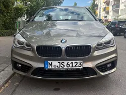 Grau Gebraucht 2016 BMW 218 Active Tourer Sport Line Van / Kleinbus | 10.900 € (Fairer Preis)