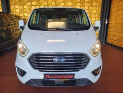 Weiß Gebraucht 2019 Ford Tourneo Van / Kleinbus | 25.999 € (Guter Preis)