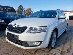 Weiß Gebraucht 2016 Skoda Octavia Joy Kombi | 5.690 € (Guter Preis)